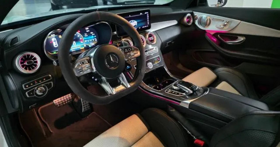 Mercedes-Benz C-Class 