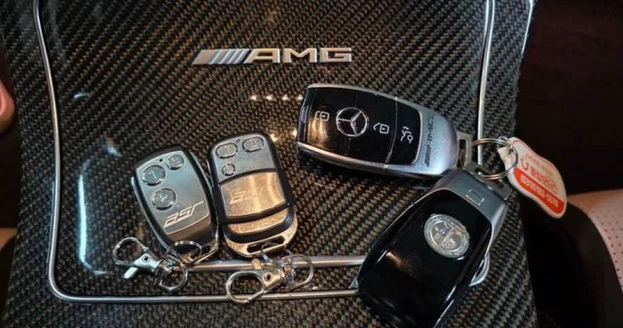 Mercedes-Benz C-Class 