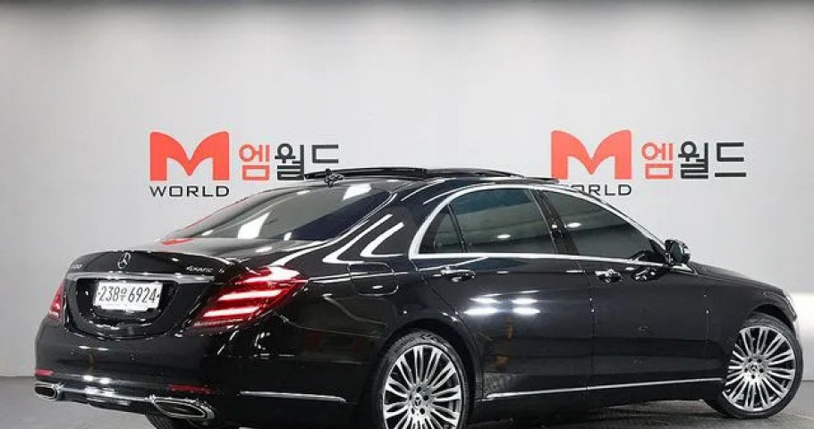 Mercedes-Benz S-Class 