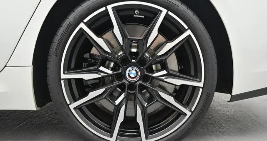 Bmw 8-Series 