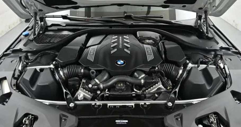 Bmw 8-Series 