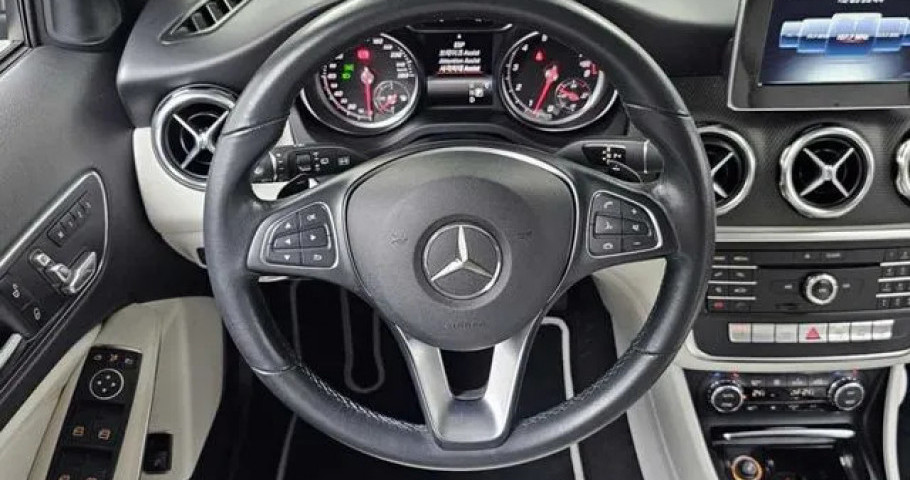 Mercedes-Benz Gla-Class 