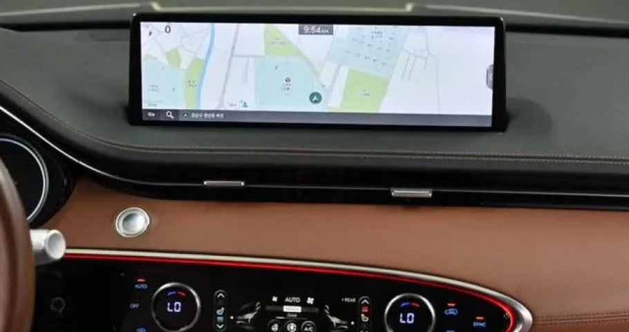 Genesis Gv70 