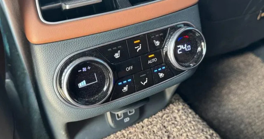 Genesis Gv70 