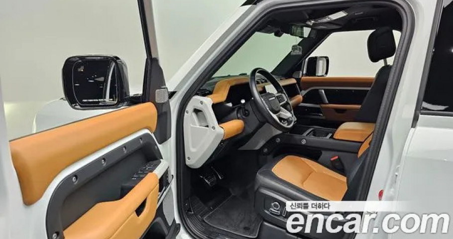 Land Rover Defender 