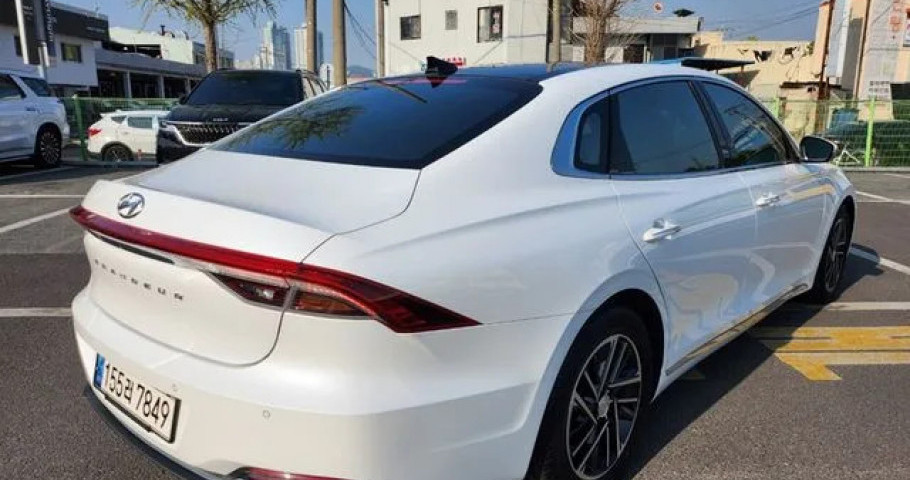Hyundai Grandeur 