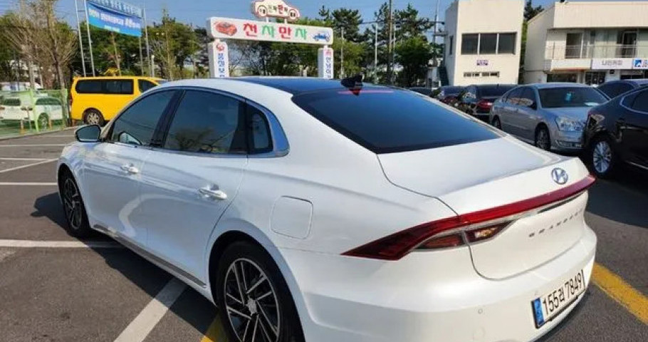Hyundai Grandeur 