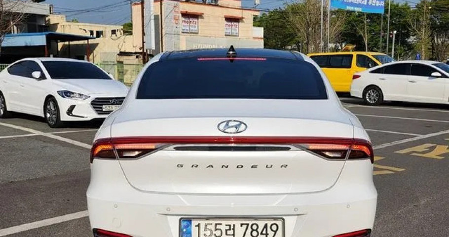 Hyundai Grandeur 