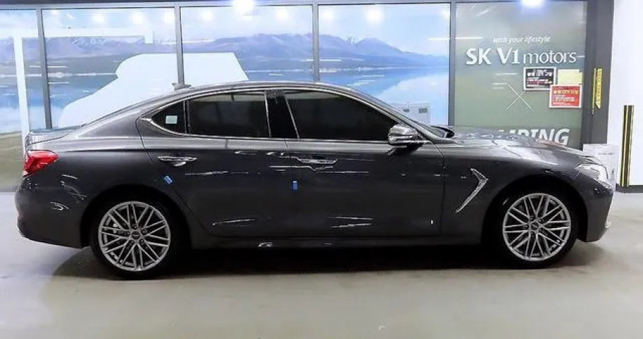 Genesis G70 