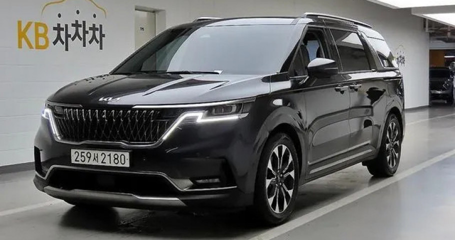 Kia Carnival 