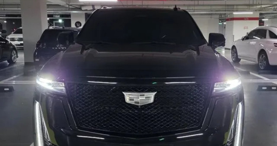 Cadillac Escalade 