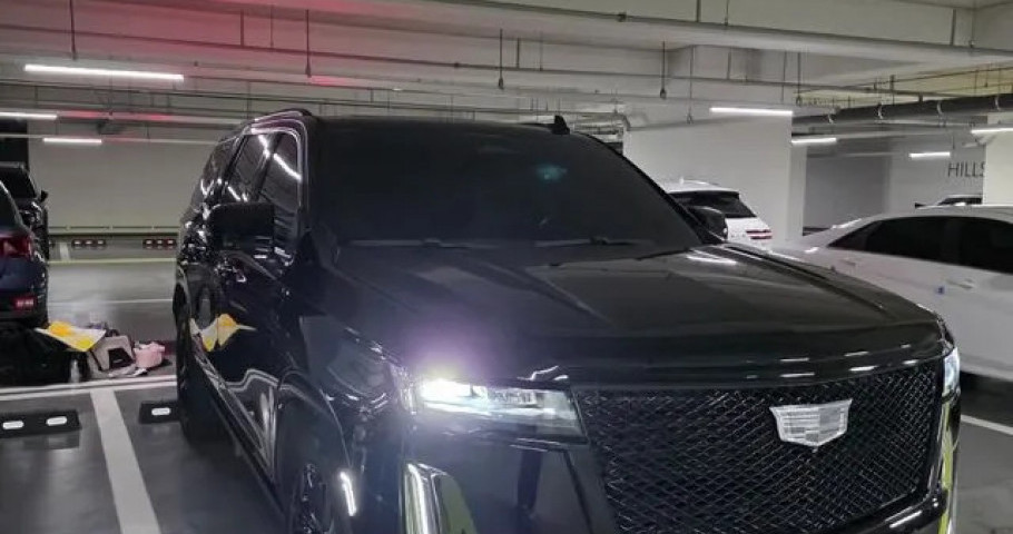 Cadillac Escalade 
