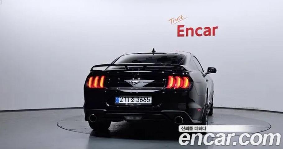 Ford Mustang 