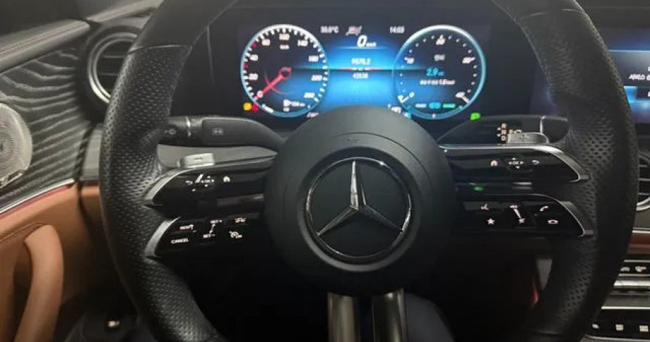 Mercedes-Benz E-Class 