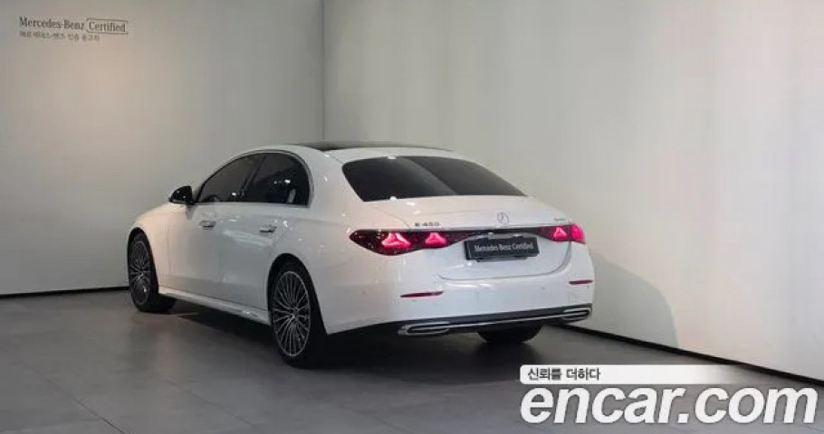 Mercedes-Benz E-Class 