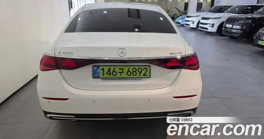 Mercedes-Benz E-Class 