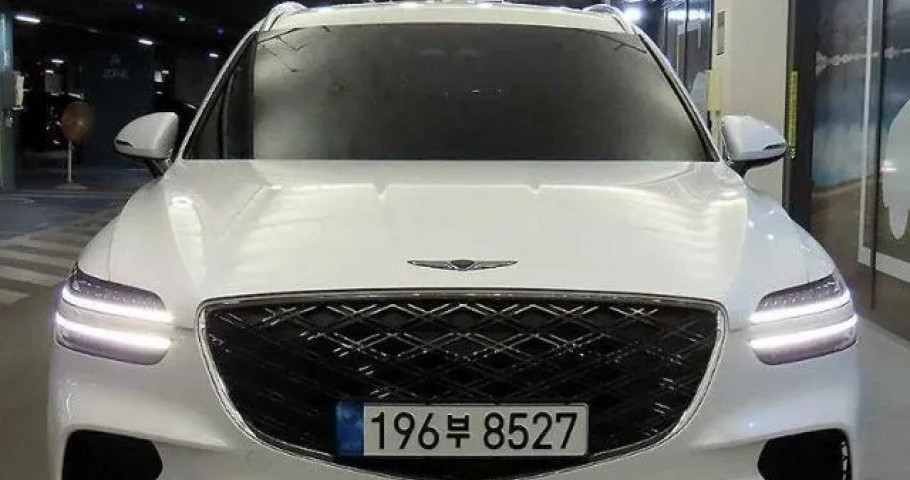 Genesis Gv70 