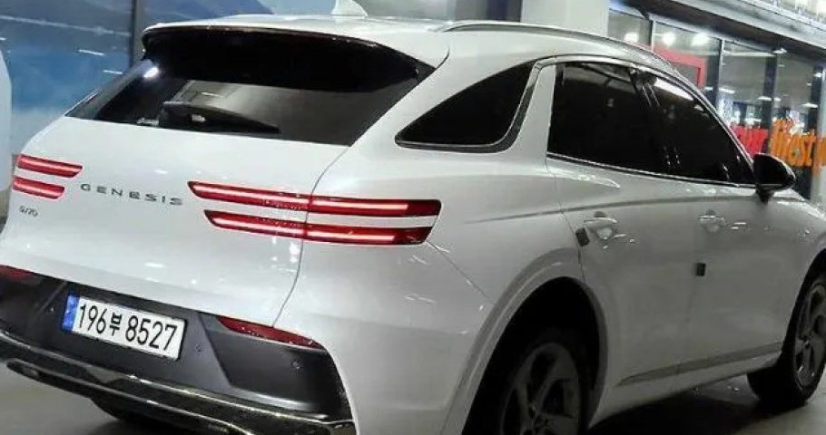 Genesis Gv70 