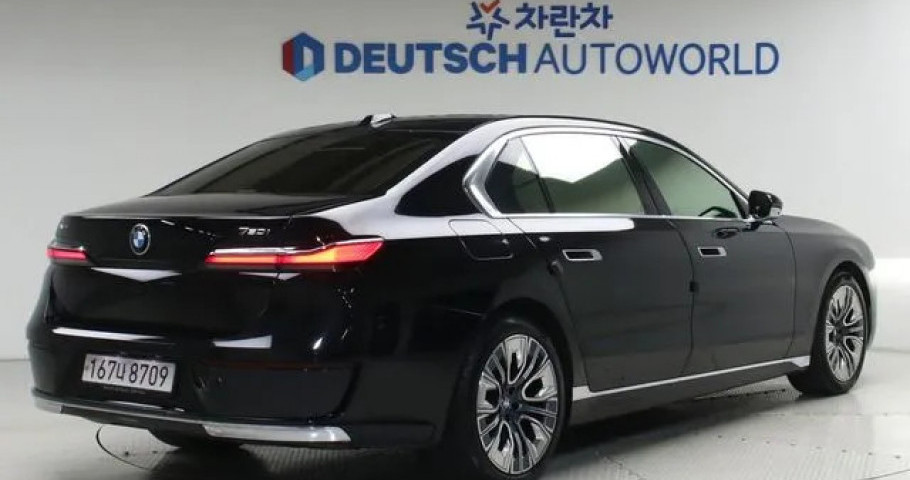 Bmw 7-Series 