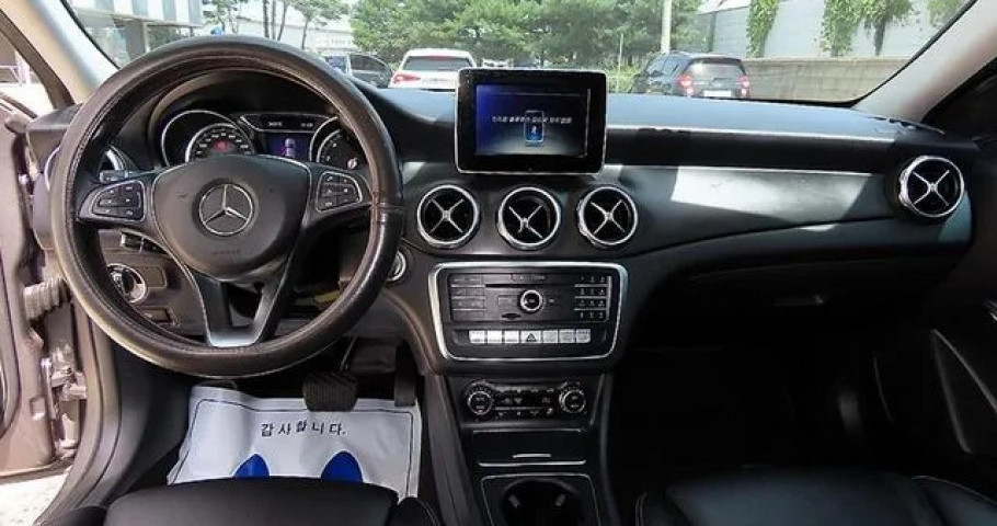 Mercedes-Benz Gla-Class 