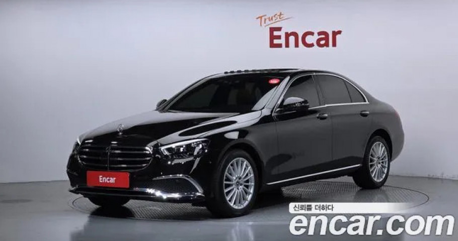 Mercedes-Benz E-Class 