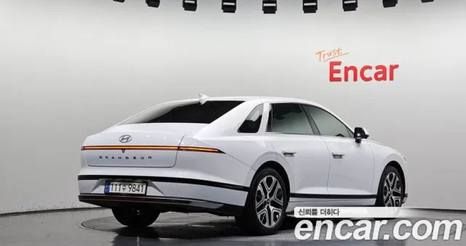 Hyundai Grandeur 