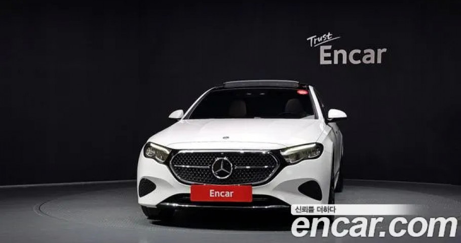 Mercedes-Benz E-Class 