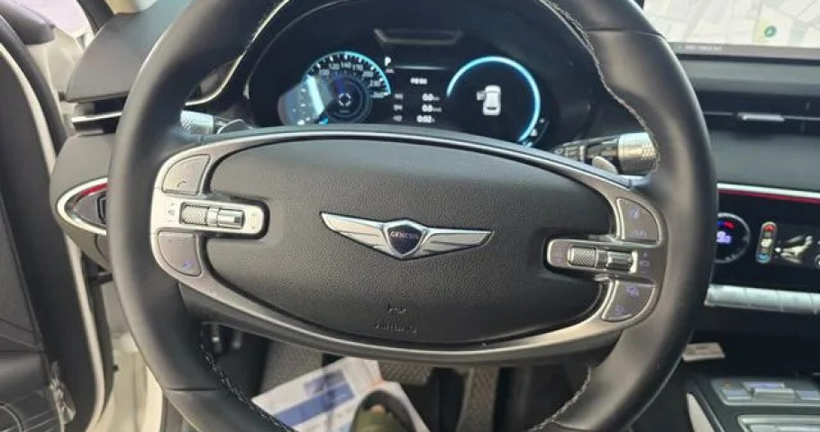 Genesis Gv70 