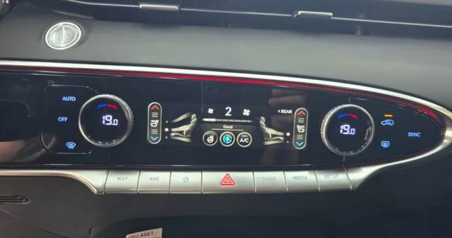 Genesis Gv70 