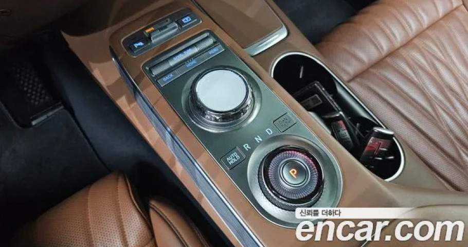 Genesis Gv70 