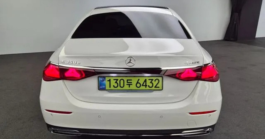 Mercedes-Benz E-Class 