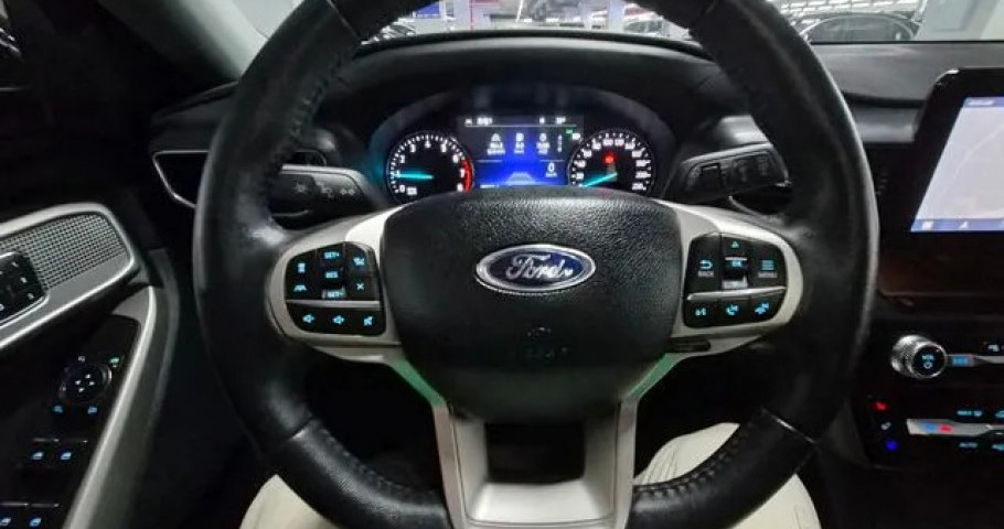 Ford Explorer 