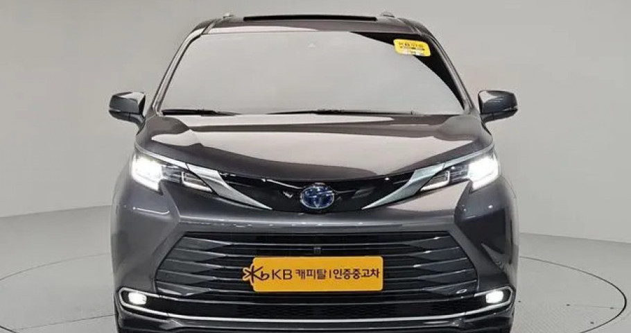 Toyota Sienna 