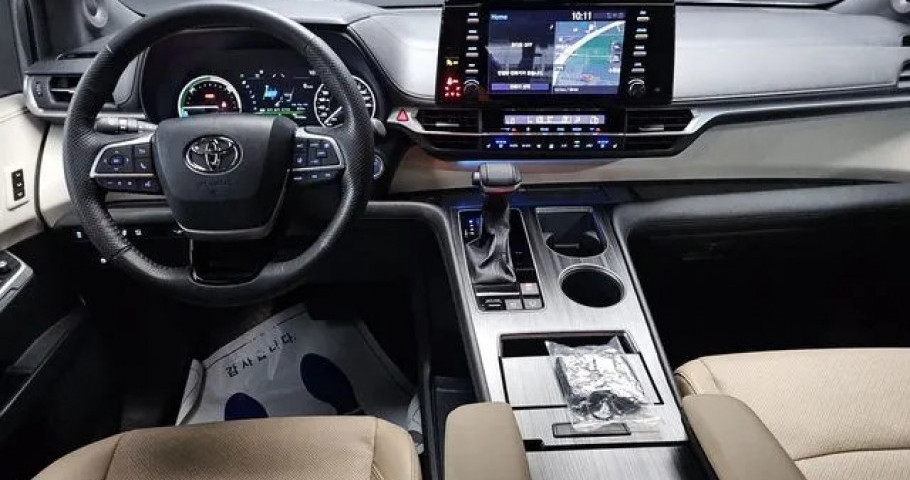 Toyota Sienna 