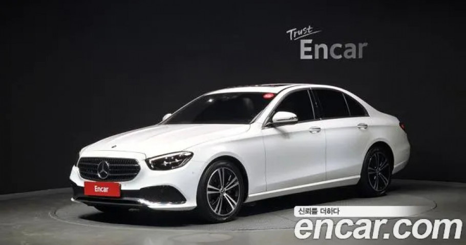 Mercedes-Benz E-Class 