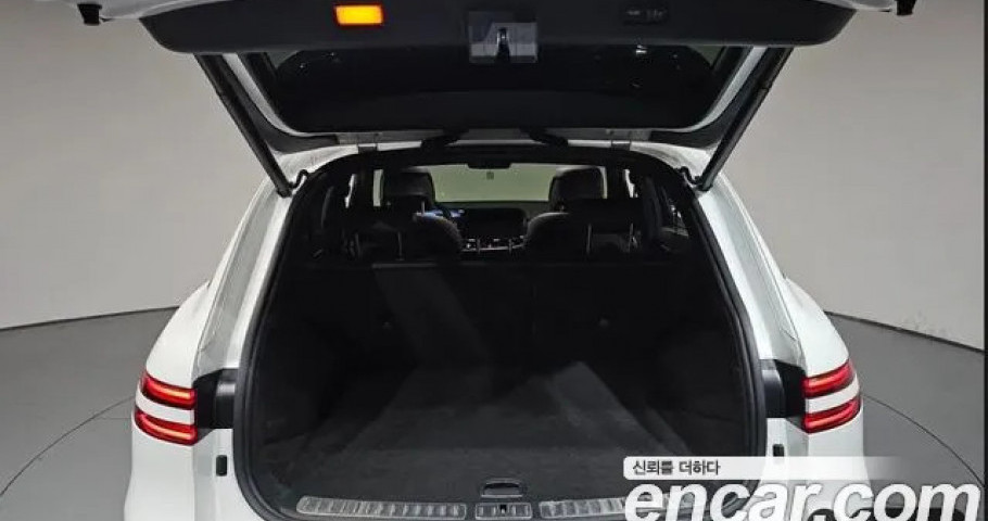 Genesis Gv70 