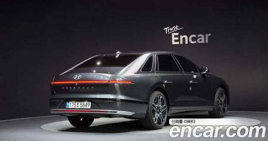 Hyundai Grandeur 