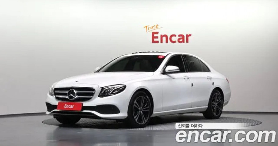 Mercedes-Benz E-Class 