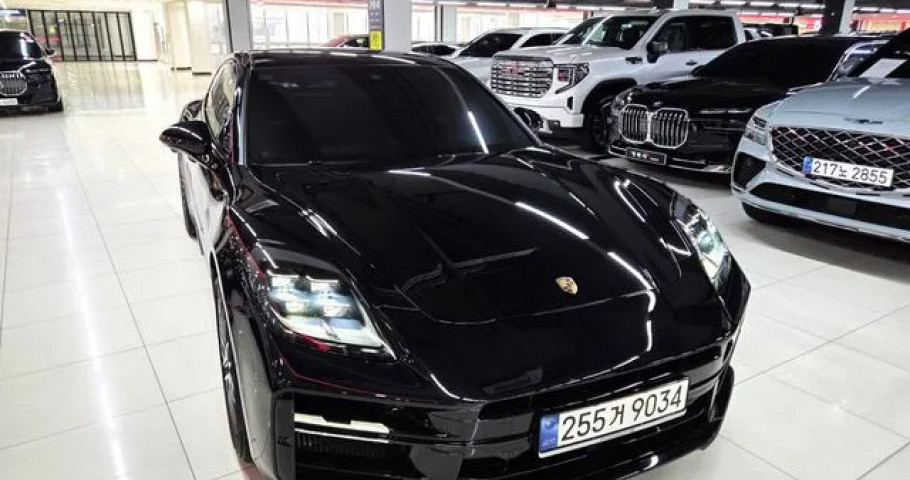 Porsche Panamera 