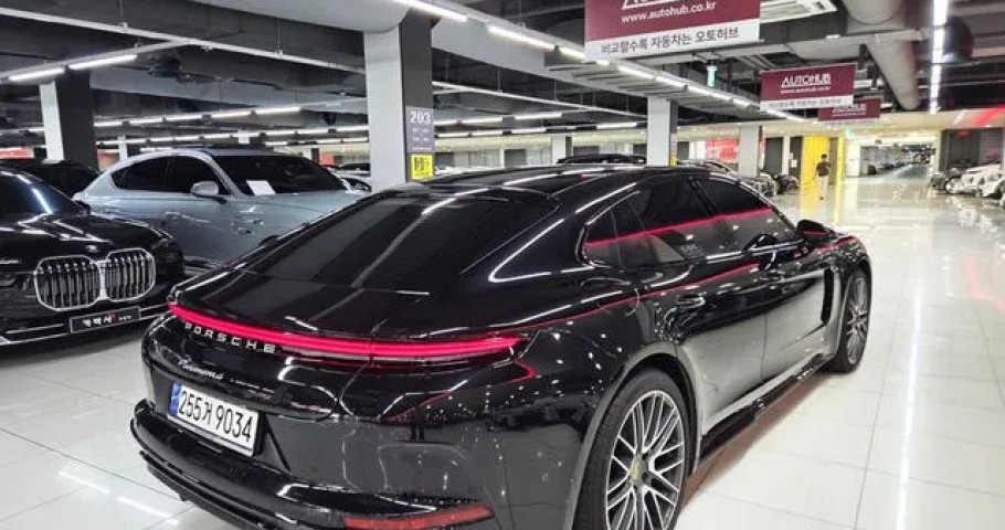 Porsche Panamera 