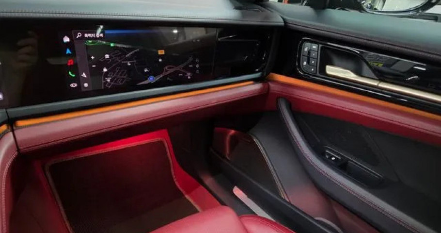 Porsche Panamera 