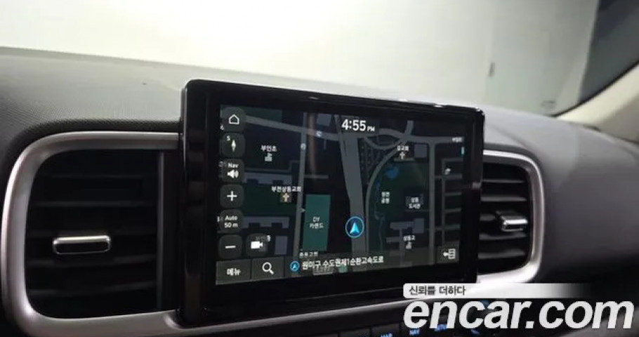 Hyundai Venue 