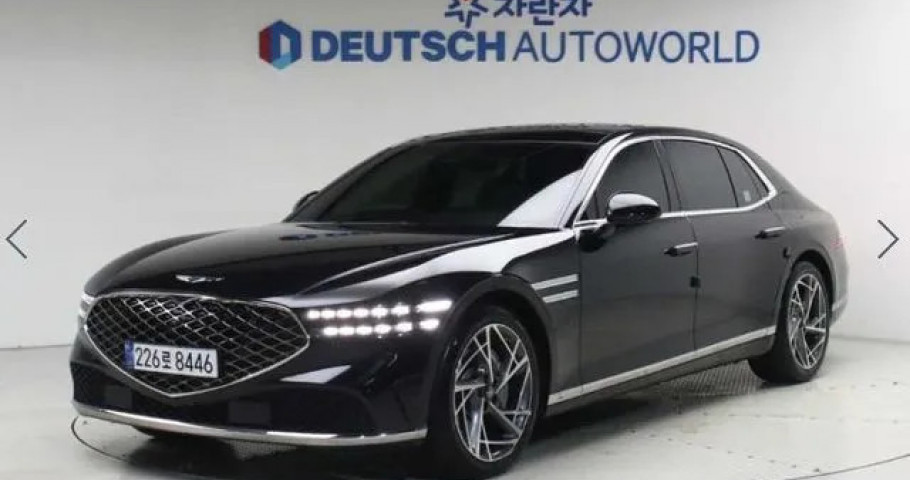 Genesis G90 