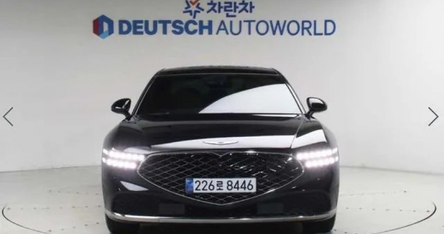 Genesis G90 