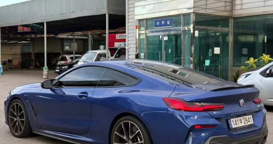 Bmw 8-Series 