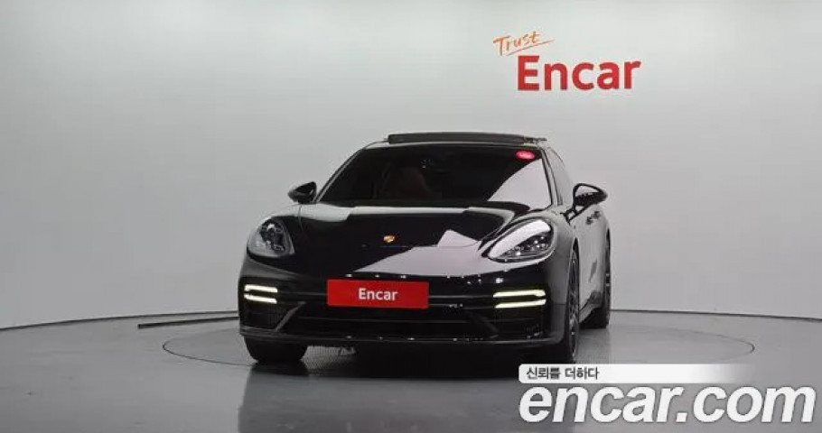 Porsche Panamera 