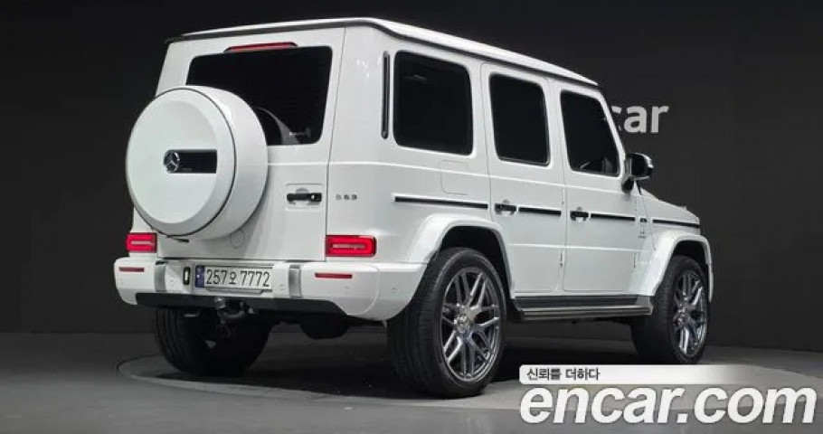 Mercedes-Benz G-Class 