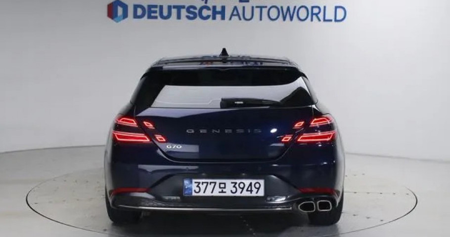Genesis G70 