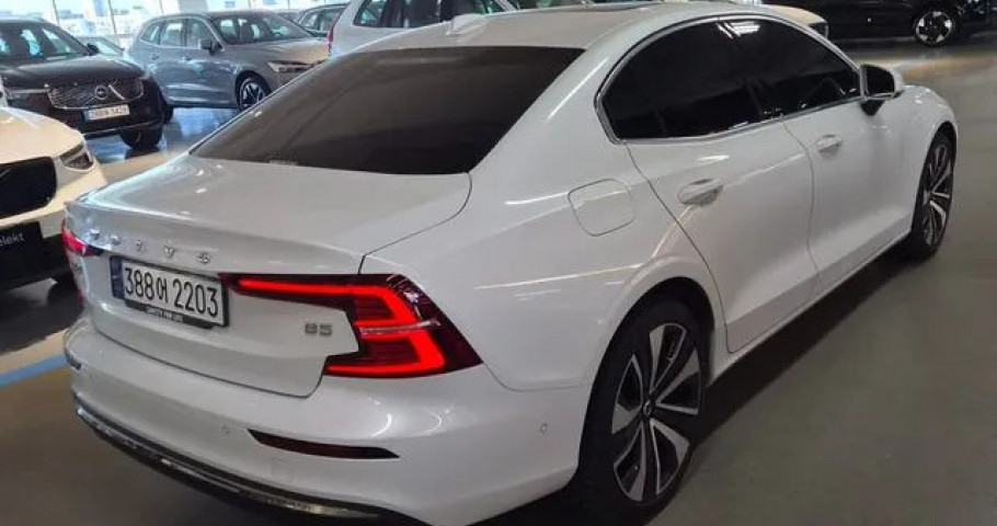 Volvo S60 