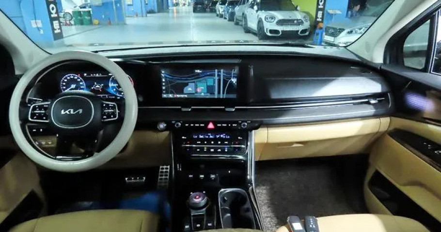 Kia Carnival 